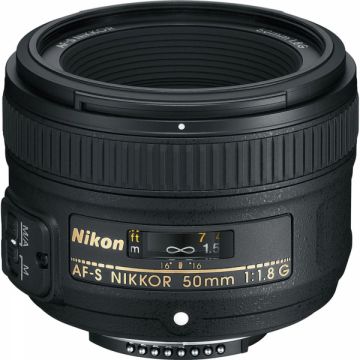 Pachet Nikon 50mm f 1.8G Obiectiv AF-S NIKKOR+Manfrotto Filtru UV Slim 58mm