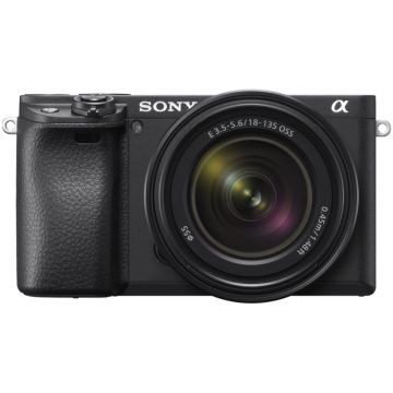 Aparat foto Sony Alpha 6400 Body Black + Obiectiv E 18-135 mm f/3.5-5.6 OSS