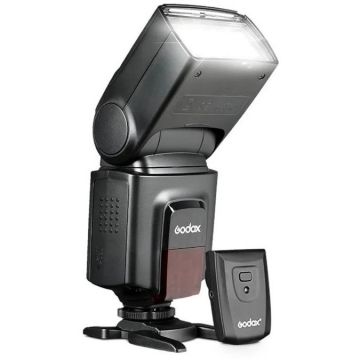 Godox Blitz Godox TT520 III Thinklite, pe patina, aproximativ 33 la ISO 100, Wireless 433 MHz, 16 canale